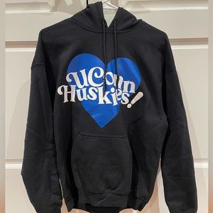 uconn huskies hoodie